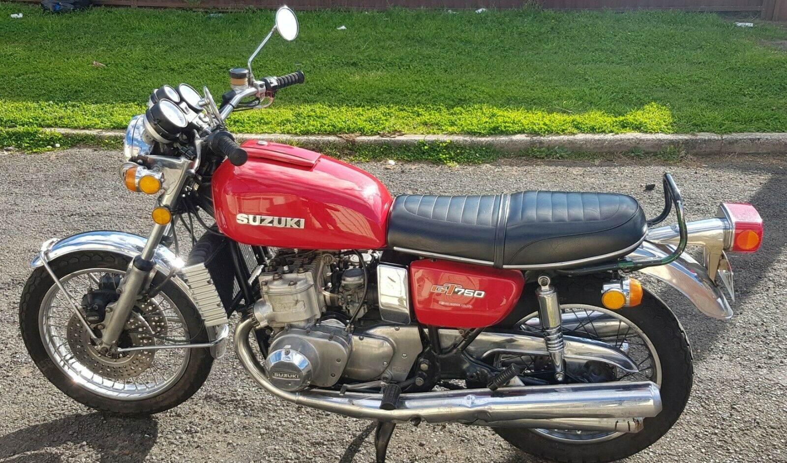 Suzuki GT750