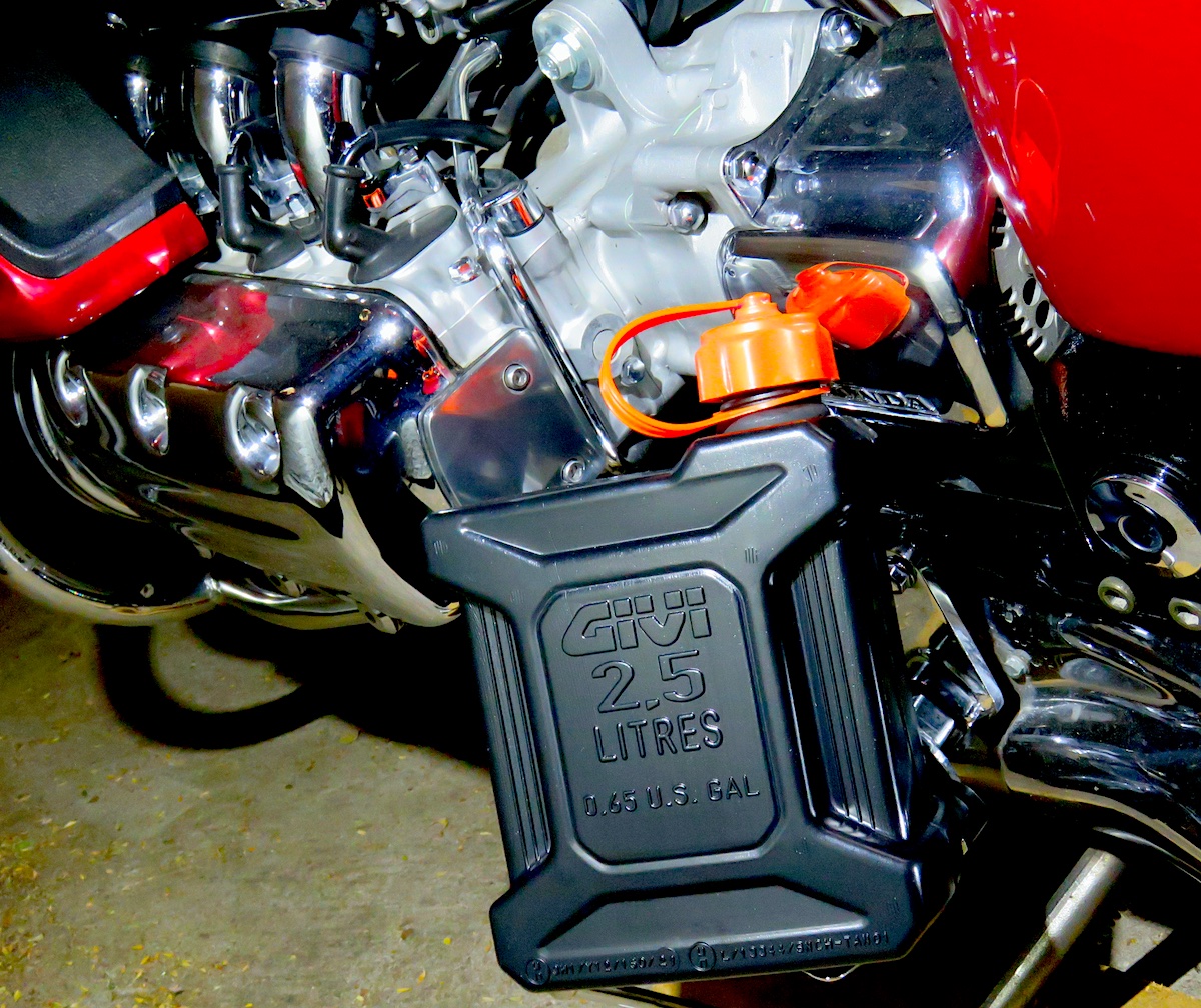 Givi fuel canister