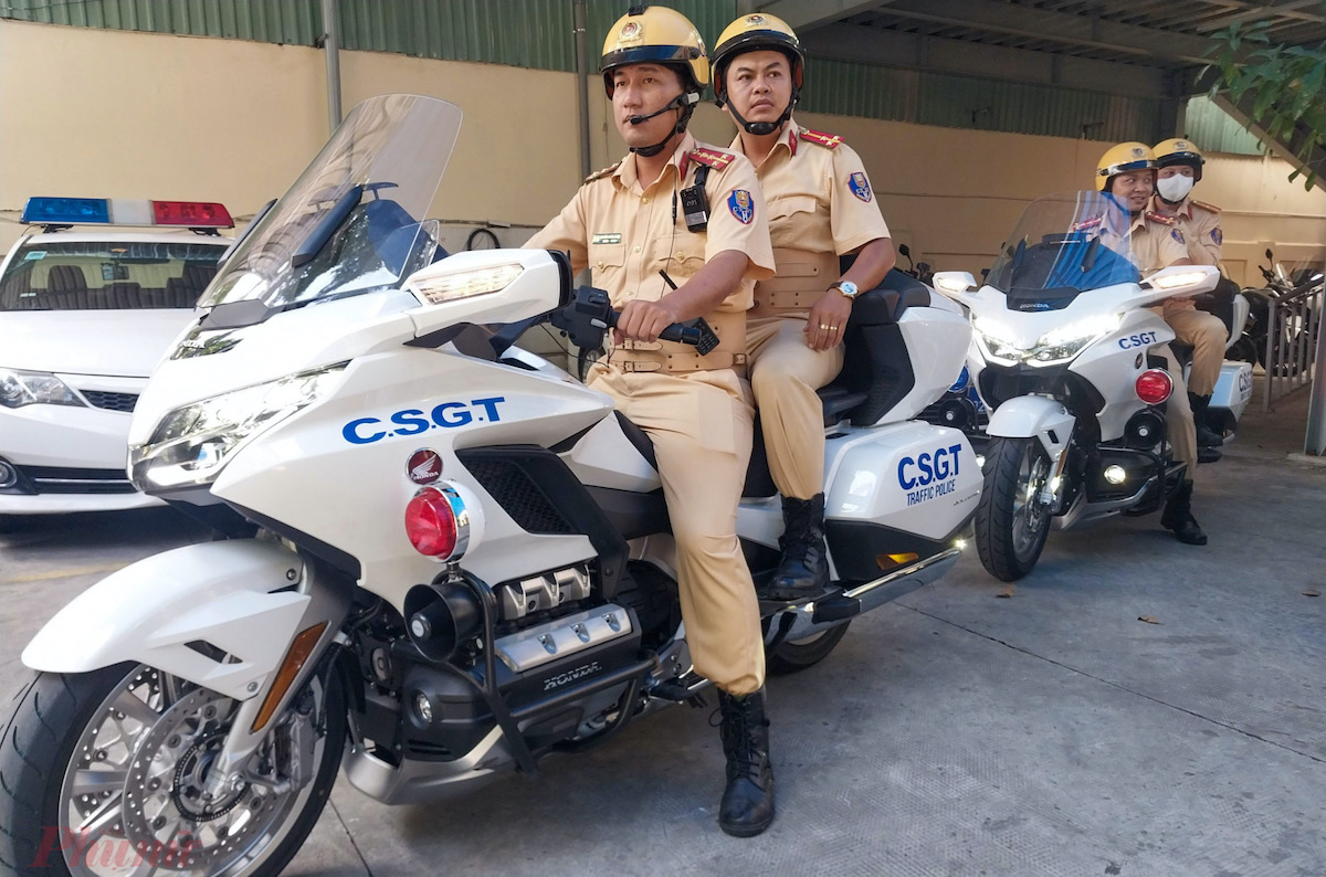 police
              goldwings vietnam