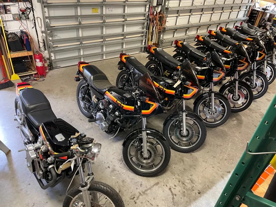 kawasaki
              z1r tc collection