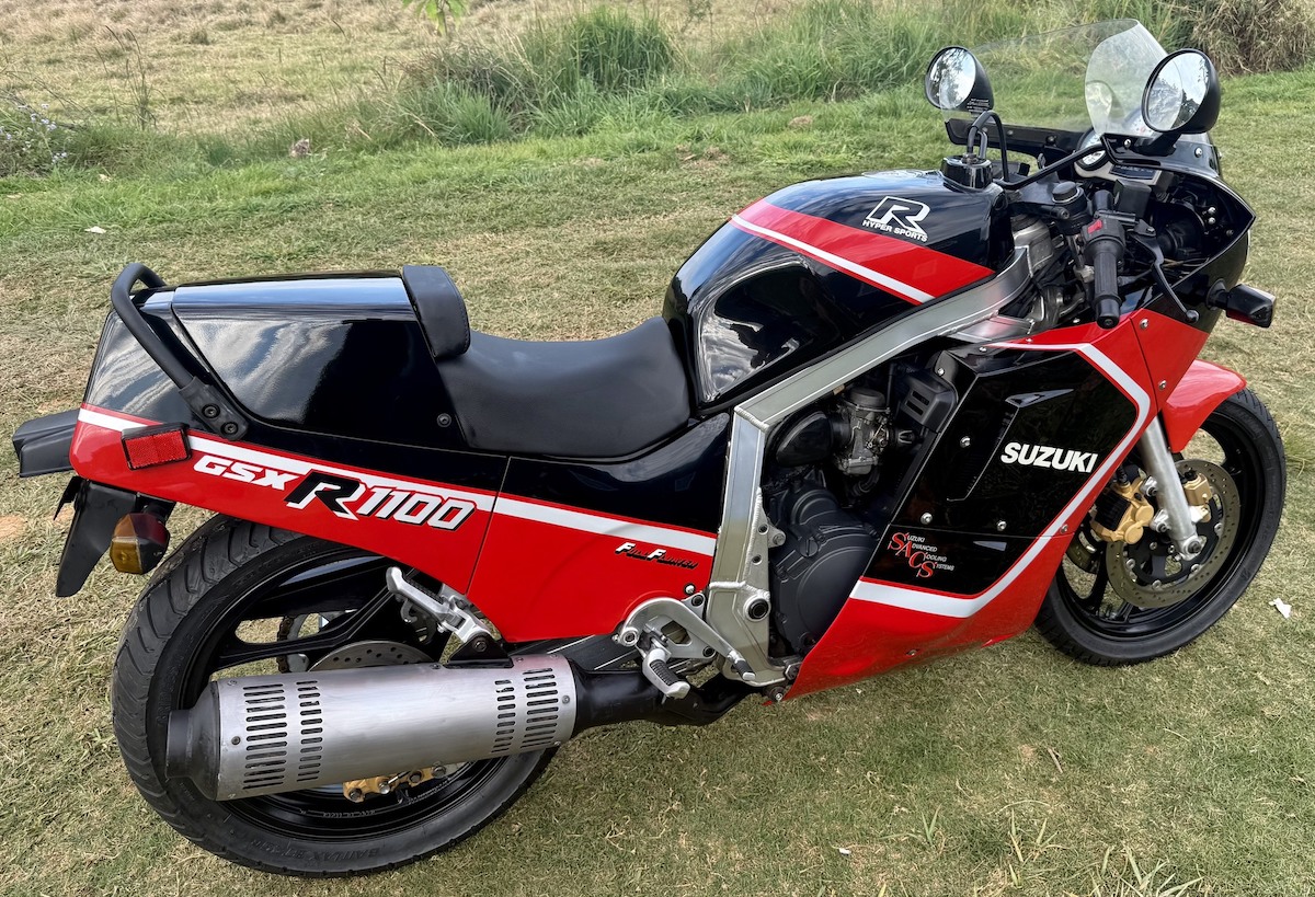 suzuki
              gsx-r1100