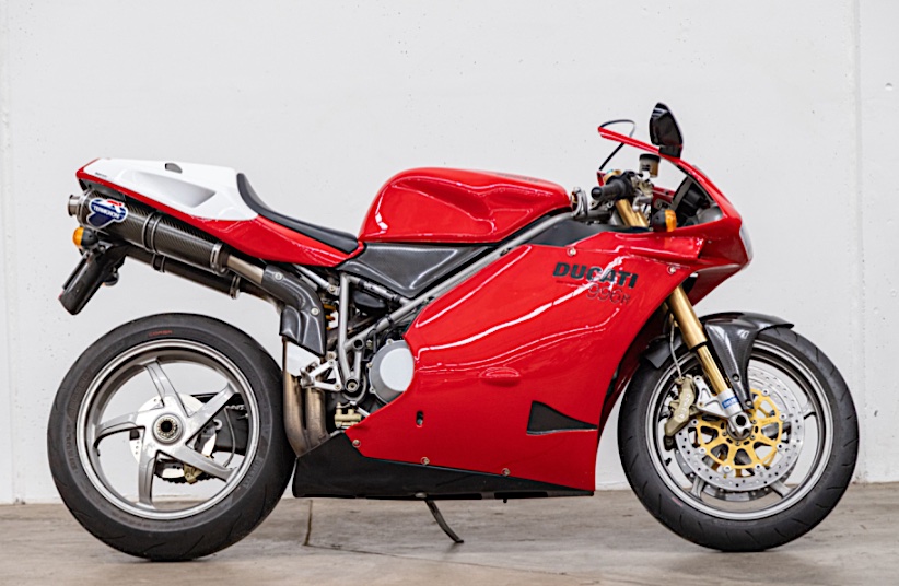 dcuati
              996R